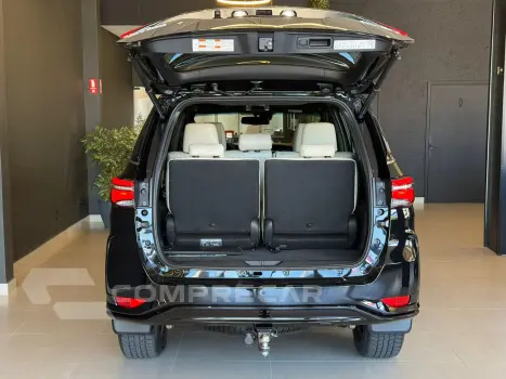 HILUX SW4 2.8 D-4d Turbo Diamond 7L 4X4