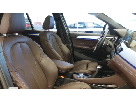 X1 2.0 16V Turbo Activeflex Sdrive20i M SPORT 4P AUTOMÁTICO