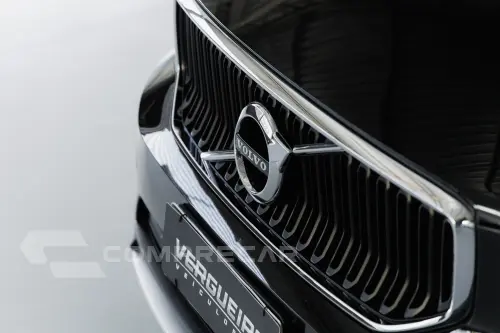 XC40 2.0 T5 Momentum AWD Geartronic