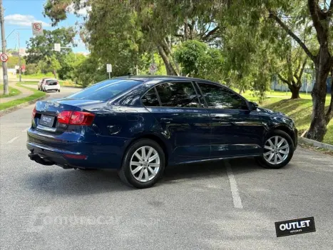 JETTA 2.0 COMFORTLINE FLEX 4P TIPTRONIC