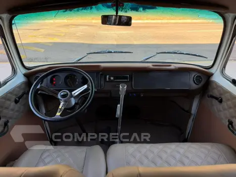 Kombi 1.6 Std 8V Gasolina 3P Manual