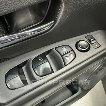 KICKS Sense 1.6 16V Flex Aut.