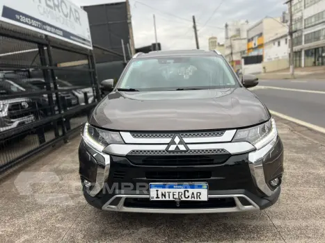 OUTLANDER 2.2 Mivec Di-d Hpe-s AWD