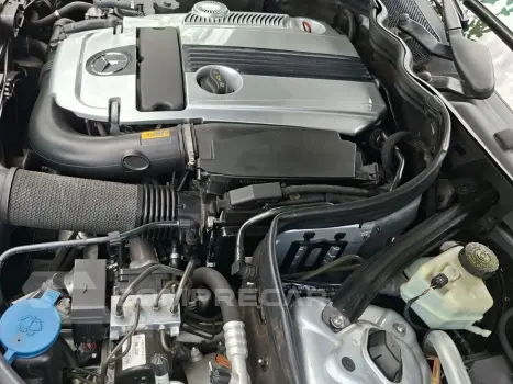 C 180 1.8 Cgi Classic 16V Turbo Gasolina 4P Automático