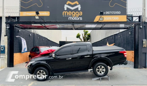 Mitsubishi L200 TRITON 2.4 16V Turbo Sport HPE CD 4X4 4 portas