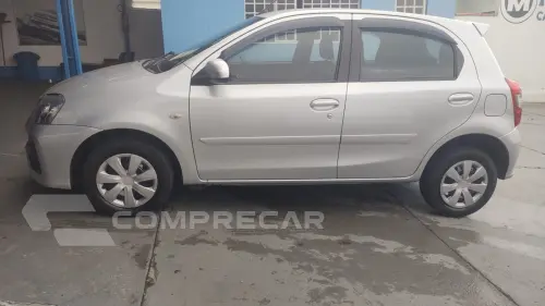 Toyota Etios xs 1.5 4 portas