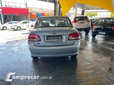 CLASSIC - 1.0 MPFI LS 8V 4P MANUAL