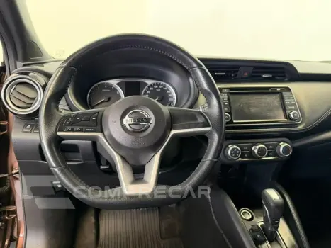 KICKS SV CVT