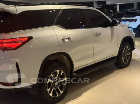 HILUX SW4 2.8 D-4d Turbo SRX Platinum 7L 4X4