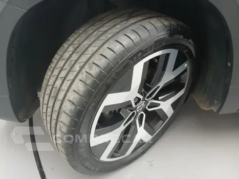 TAOS 1.4 250 TSI TOTAL FLEX HIGHLINE AUTOMÁTICO