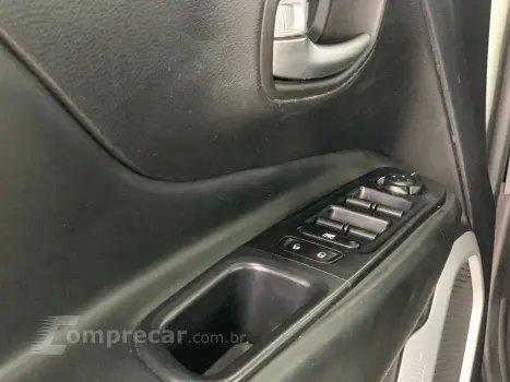 Renegade Longitude 1.8 4x2 Flex 16V Aut.