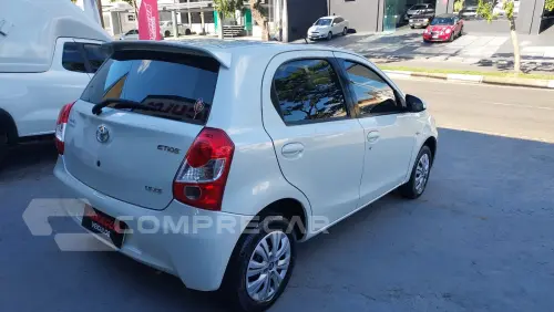 ETIOS 1.5 X Plus Sedan 16V