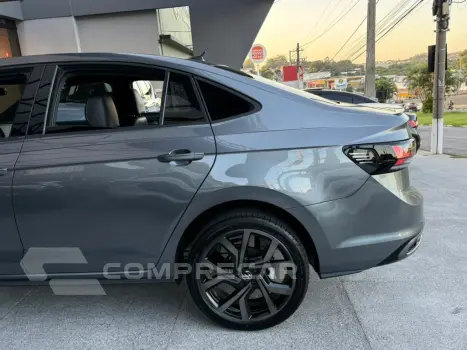 VIRTUS 1.4 250 TSI EXCLUSIVE AUTOMÁTICO
