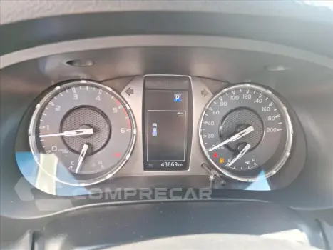 HILUX 2.8 D-4D TURBO DIESEL CD SRV 4X4 AUTOMÁTICO