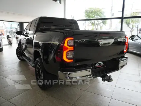 HILUX 2.8 D-4D TURBO DIESEL CD SRX 4X4 AUTOMÁTICO