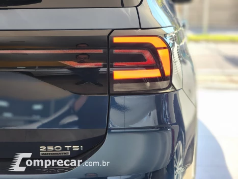 T-Cross Highline 1.4 TSI Flex 16V 5p Aut