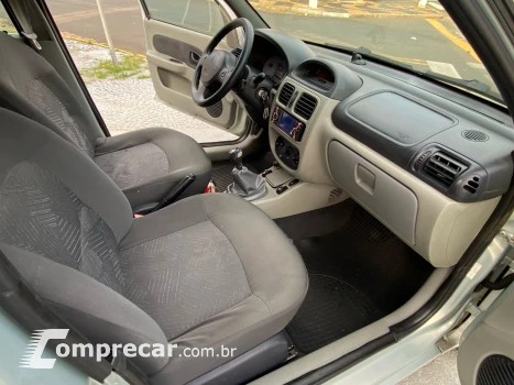 CLIO 1.0 Privilége Sedan 16V