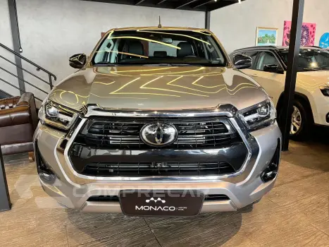 Toyota Hilux Caminhonete 2.8 16V SRX LIMITED 4X4 TURBO DIESEL CABIN 4 portas