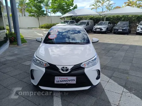 Toyota YARIS 1.5 16V FLEX XL MULTIDRIVE 4 portas