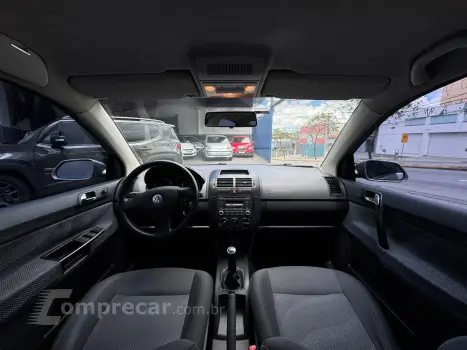 POLO SEDAN 1.6 MI Comfortline 8V