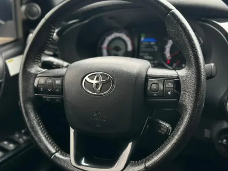 HILUX 2.8 SRX 4X4 CD 16V DIESEL 4P AUTOMÁTICO