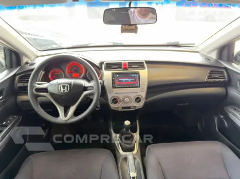 CITY 1.5 LX Sedan 16V