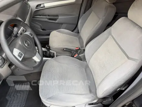 VECTRA 2.0 MPFI Elegance 8V