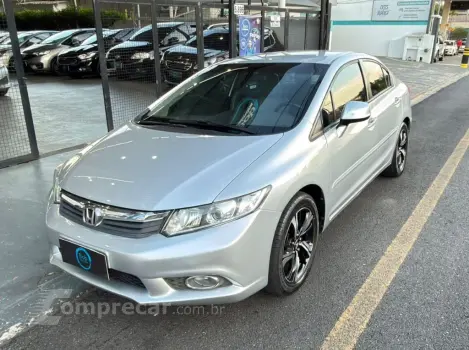 Honda Civic Sedan LXS 1.8/1.8 Flex 16V Aut. 4p 4 portas