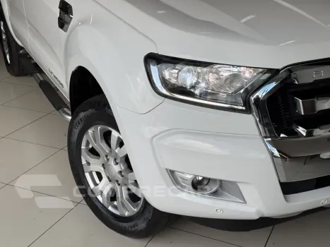 Ranger 3.2 20V CABINE DUPLA 4X4 LIMITED TURBO DIESEL AUTOMÁT