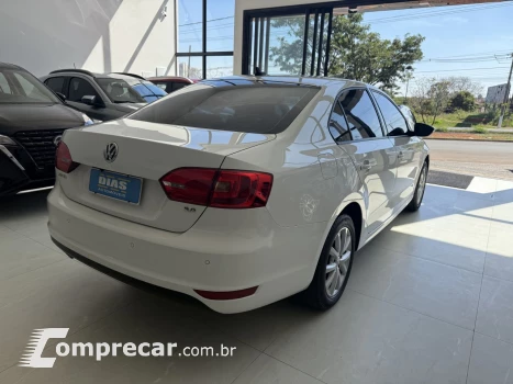 Jetta 2.0 4P CONFORTLINE TIPTRONIC AUTOMÁTICO