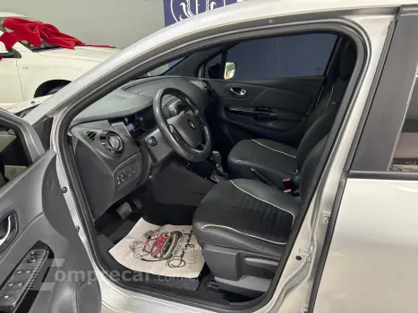 CAPTUR Intense 2.0 16V Flex 5p Aut.