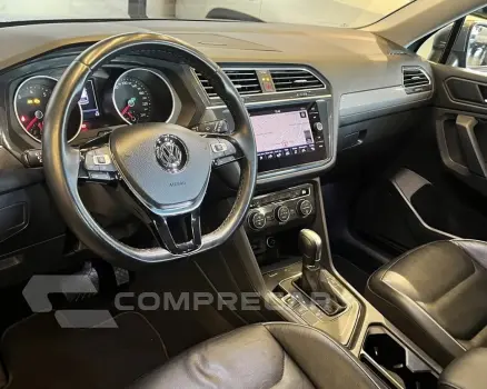 Tiguan 1.4 16V 4P TSI 250 FLEX TURBO COMFORTLINE AUTOMÁTICO