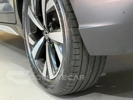 Nivus Highline 1.0 200 TSI Flex Aut.
