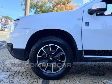 DUSTER 1.6 Dakar 4X2 16V