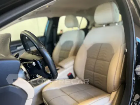 GLA 200 1.6 CGI STYLE 7G-DCT MERCEDES-BENZ