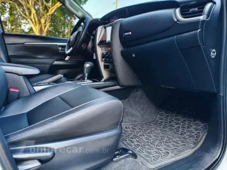 HILUX SW4 2.7 SR 4X2 16V