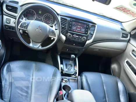 L200 TRITON 2.4 16V TURBO DIESEL SPORT HPE TOP CD 4P 4X4 AUT