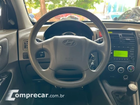 TUCSON 2.0 MPFI GL 16V 2WD