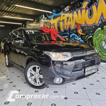 Mitsubishi OUTLANDER 2.0 4 portas