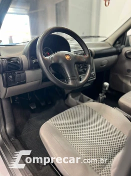 Classic Sedan 1.0 4P
