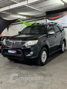 Toyota Hilux SW4 SR 4x2 2.7/ 2.7 Flex 16V Aut. 4 portas