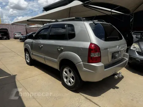 Tucson 2.0 16V 4P GL