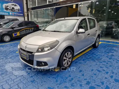 Renault SANDERO 1.0 EXPRESSION 16V FLEX 4P MANUAL 4 portas