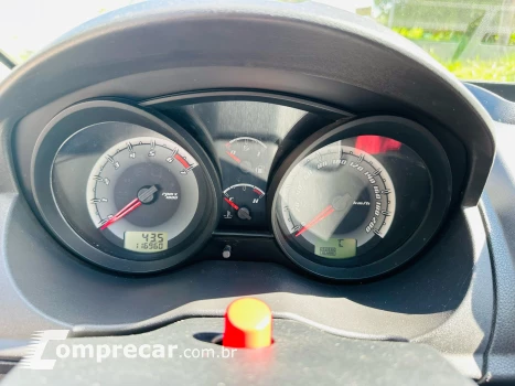 FIESTA 1.6 MPI Class Hatch 8V