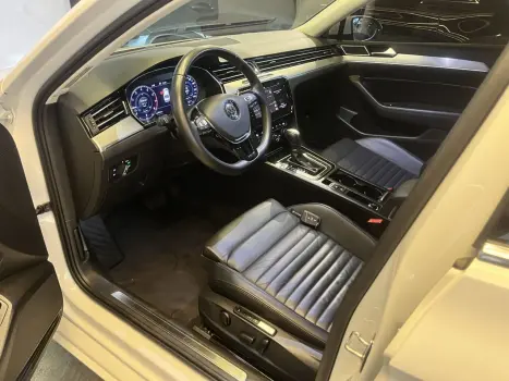 Passat 2.0 16V 4P TSI TURBO HIGHLINE 220 CV AUTOMÁTICO