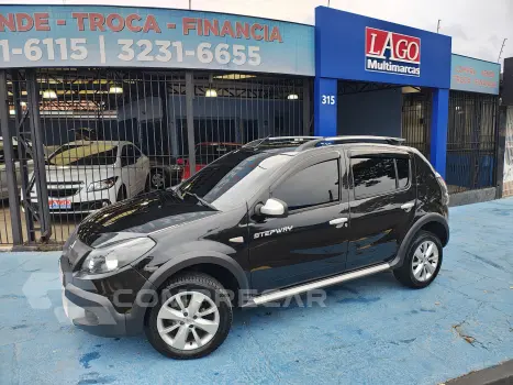 Renault SANDERO 1.6 Stepway 8V 4 portas