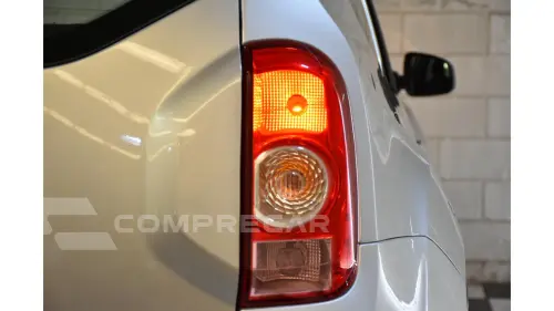 DUSTER - 2.0 DYNAMIQUE 4X2 16V 4P AUTOMÁTICO