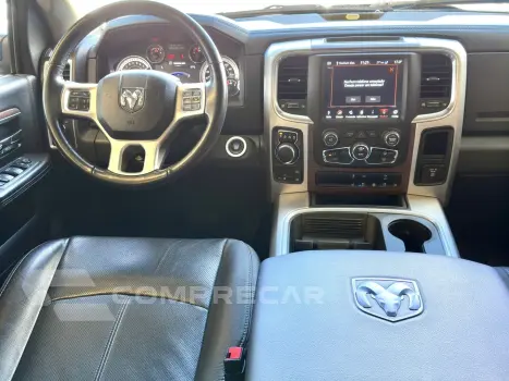 CLASSIC 5.7 V8 GASOLINA LARAMIE NIGHT EDITION CD 4X4 AUTOMÁT