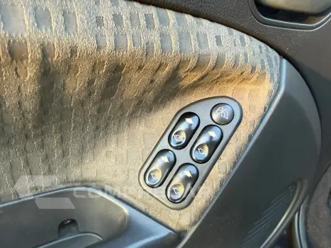 FIESTA 1.6 MPI Class Sedan 8V