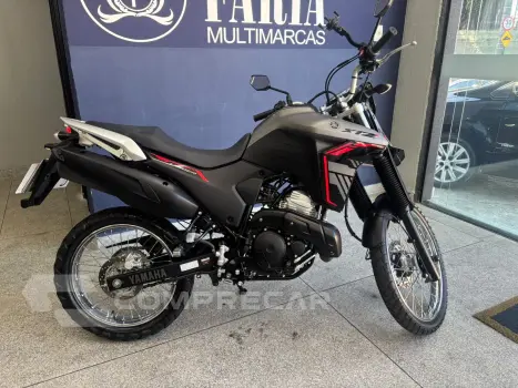 XTZ 250 LANDER CONNECTED